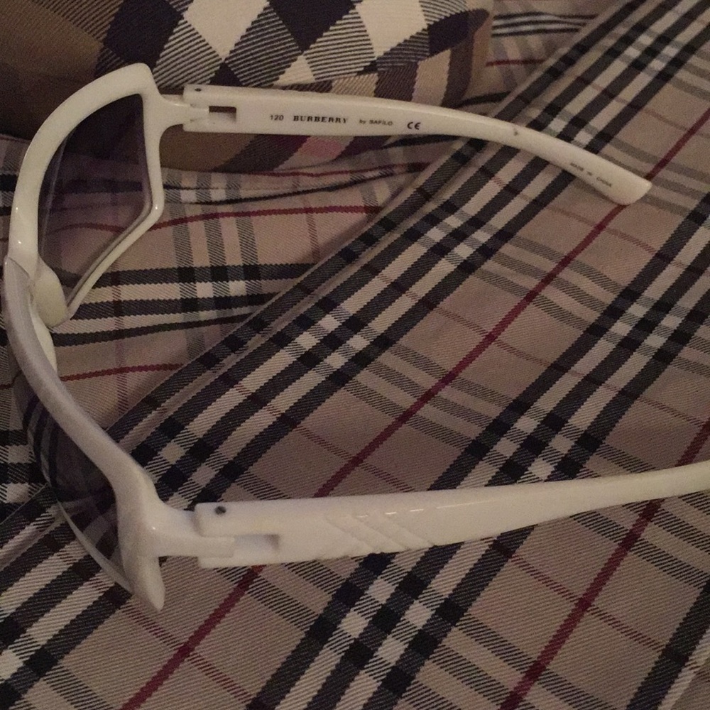 Burberry Sunglasses Palm Royale LOOK - Picture 3 of 5